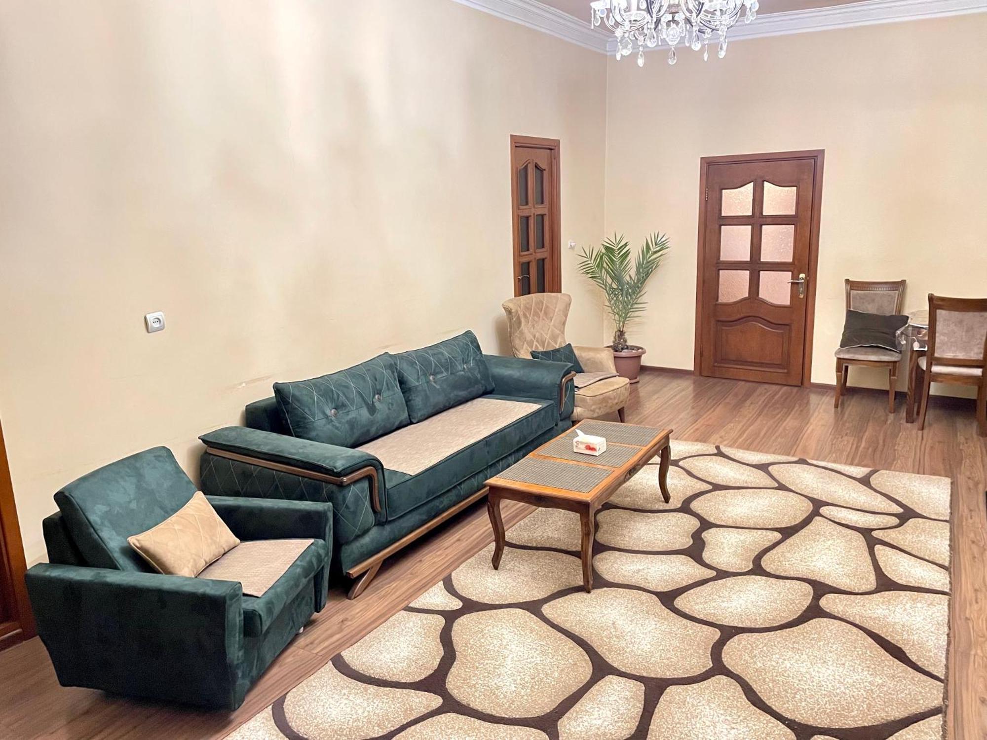 Goodhouse Apartment Yerevan Exterior photo